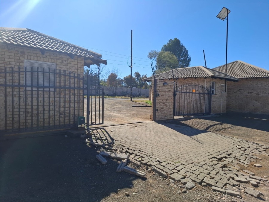 8 Bedroom Property for Sale in Brandfort Free State